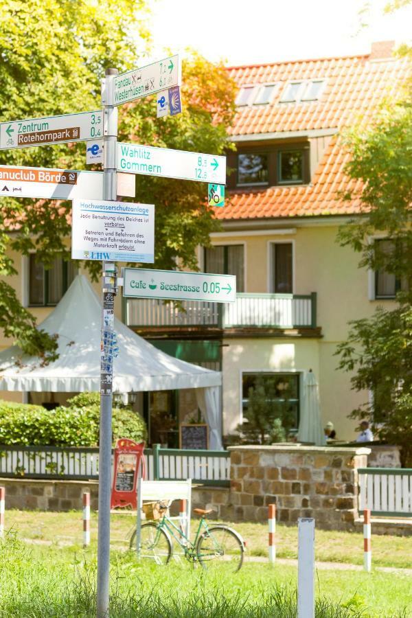 Cafe'Seestrasse マクデブルク エクステリア 写真
